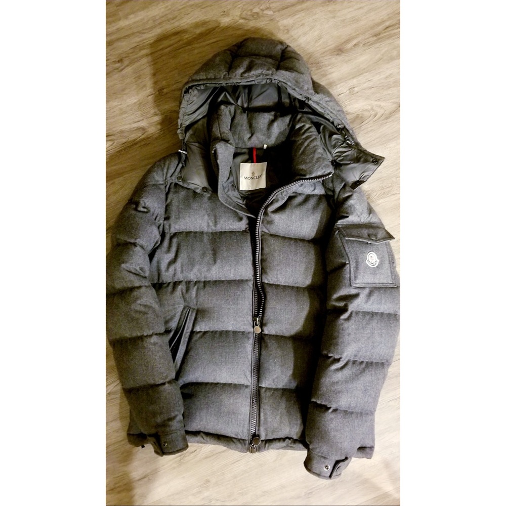 LIKE-NEW MENS Moncler Grey Montgenevre down jacket